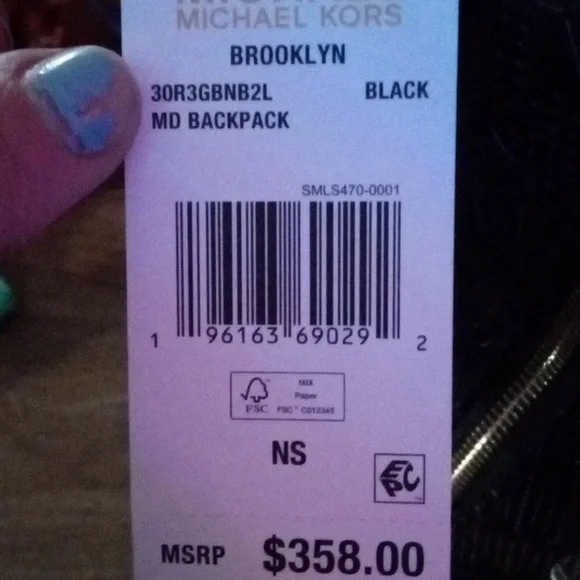 Michael kors medium size Brooklyn backpack - Picture 3 of 3